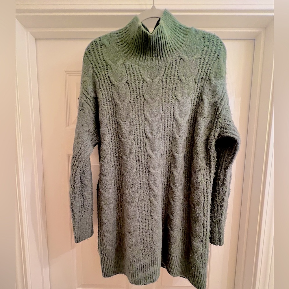 Knox Rose Jade green Cable Knit Turtleneck Sweater